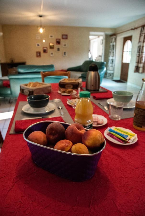 Bed and Breakfast La Longere D'Helene Lauzach Exterior foto