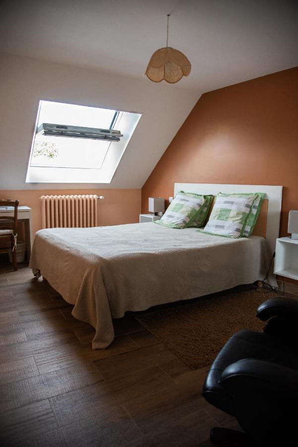 Bed and Breakfast La Longere D'Helene Lauzach Exterior foto